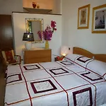 Apartment Panthea