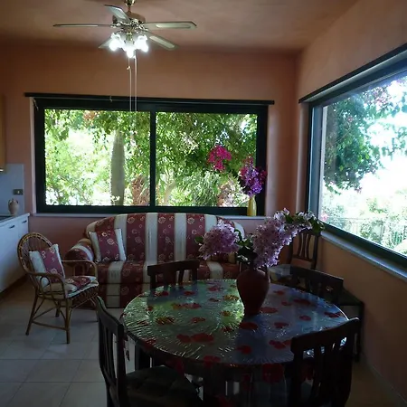 Apartment Panthea