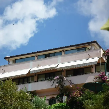 Apartment Panthea Capo Vaticano