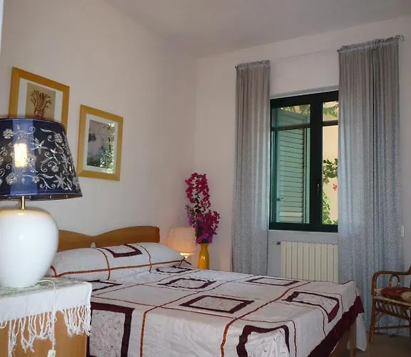 Panthea Apartman Capo Vaticano