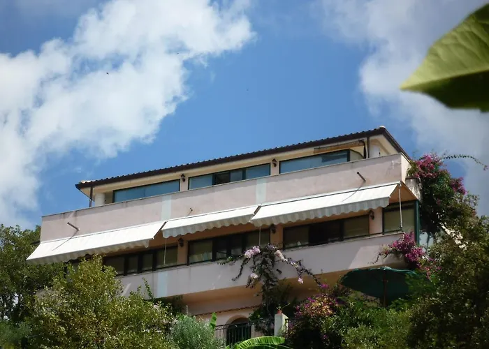 Apartman Panthea Capo Vaticano